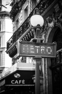 paris, metro, black and white-3720821.jpg